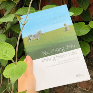 Sách Yêu những điều không hoàn hảo