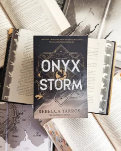 Book Review Onyx Storm - A Soaring Dragon Fantasy