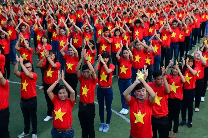 Lòng yêu quê hương đất nước luôn là chủ đề trọng tâm của xã hội